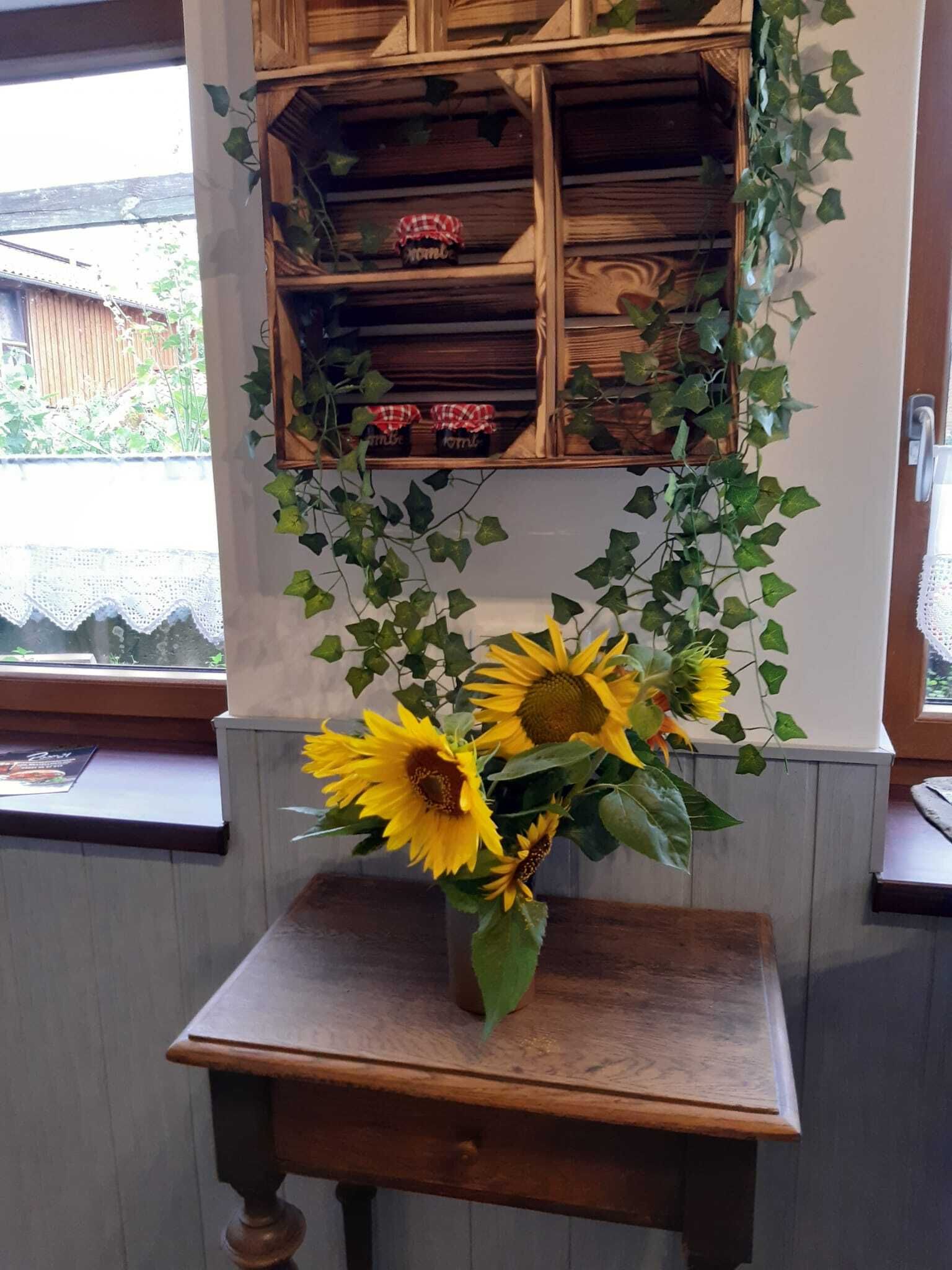 Hofladen Erlebnishof Dreyer - Sonnenblumendekoration